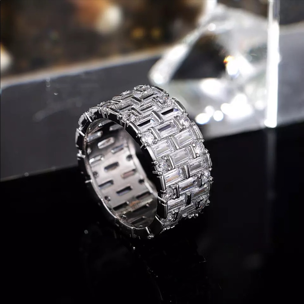 New Luxury 925 Silver Diamond Bridal Ring - Picture 6 of 8